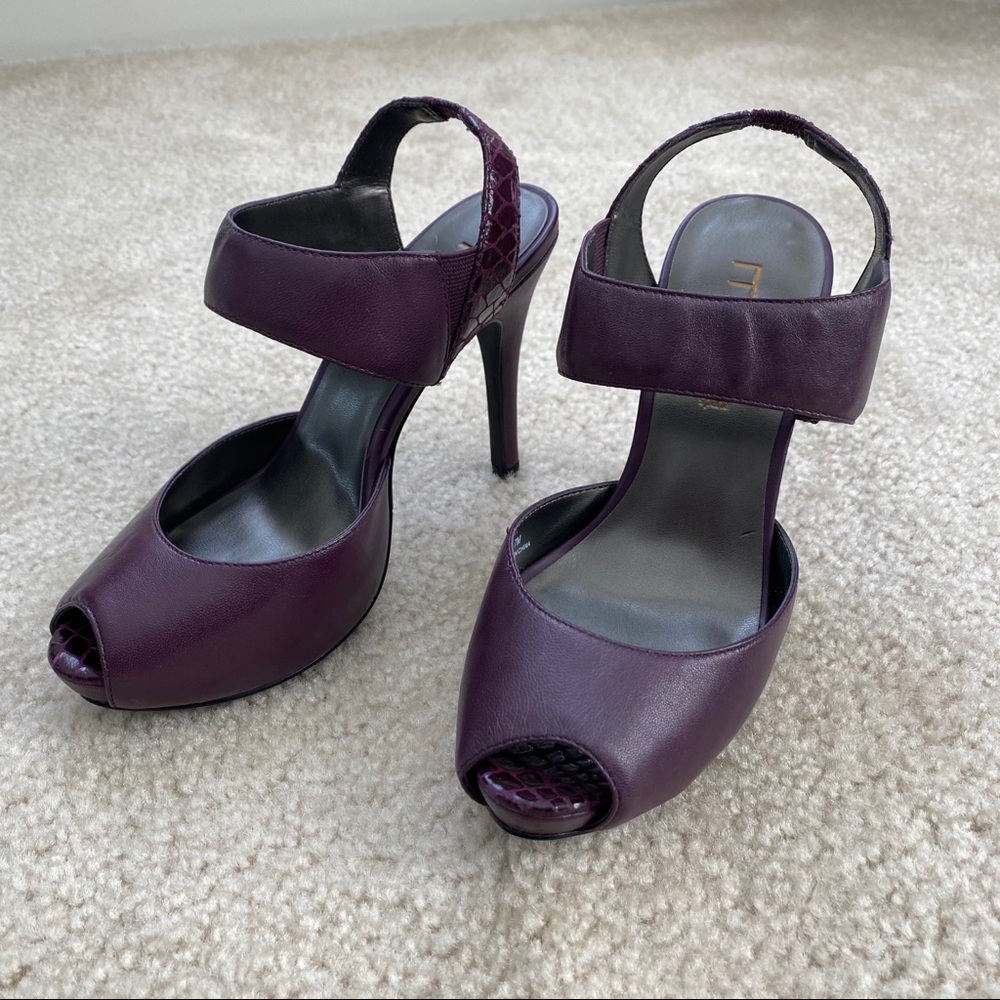 NWT Moda Open-Toed Pumps
